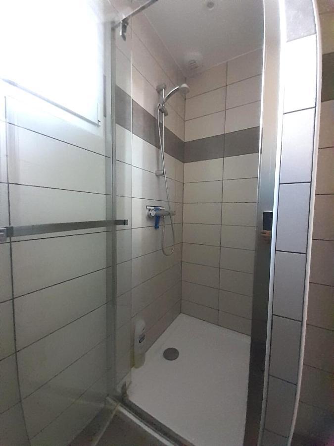 La Pause Sous Le Pin B&B Chambres D'Hotes Capestang Exterior photo