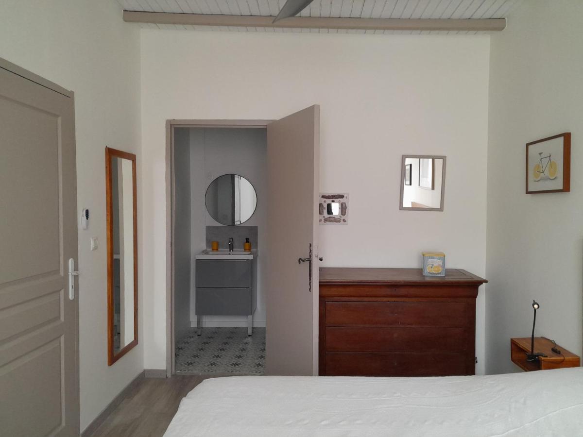 La Pause Sous Le Pin B&B Chambres D'Hotes Capestang Exterior photo