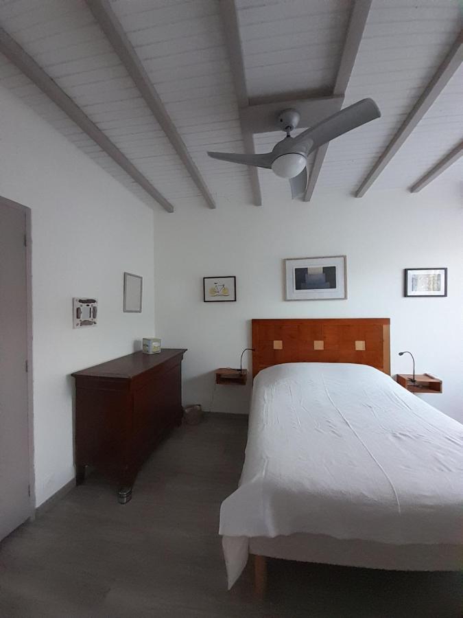 La Pause Sous Le Pin B&B Chambres D'Hotes Capestang Exterior photo